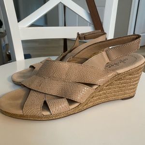 Clarks wedges size 9